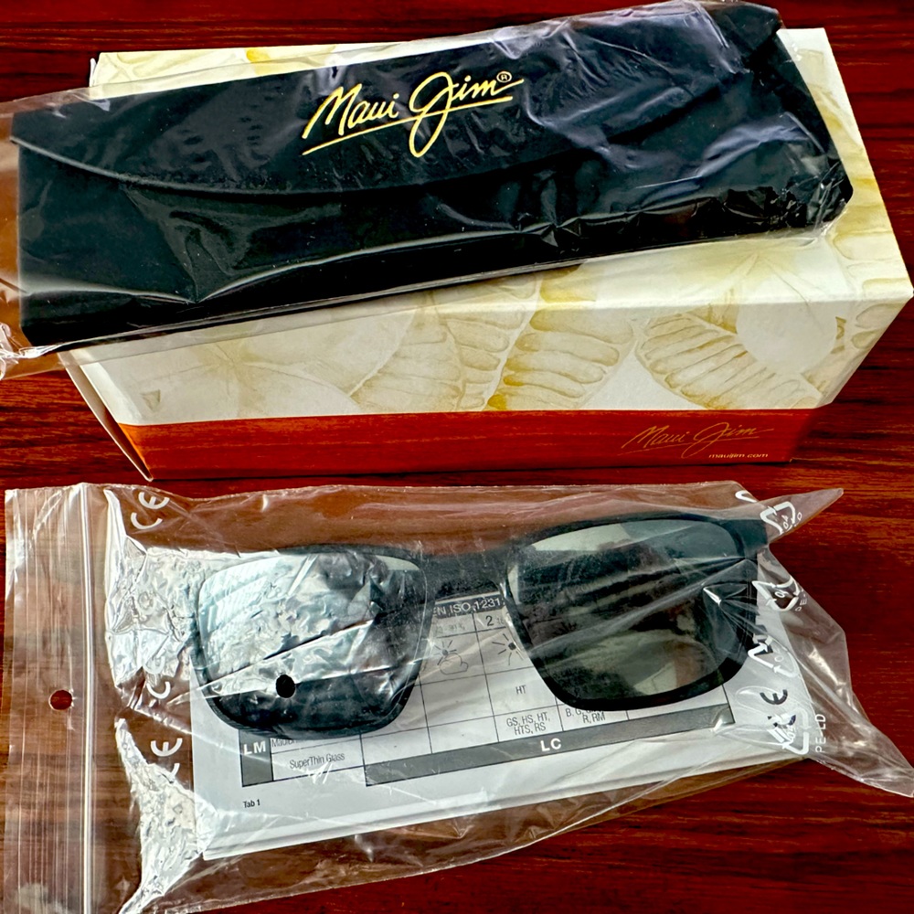 Brand new Maui Jim Sunglasses - Cut Mountain